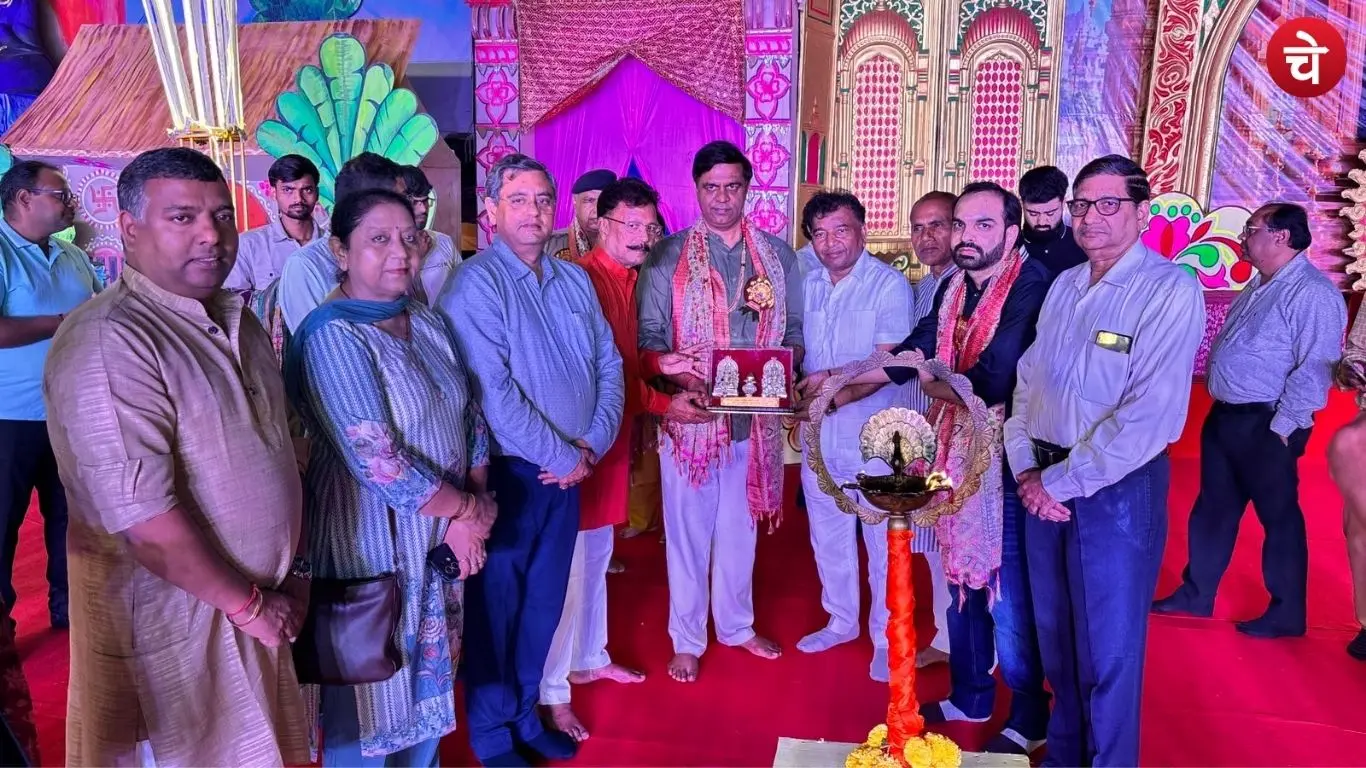 RLD National Spokesperson Yatendra Kasana inaugurating the Ramlila in Noida Sector-46 by lighting a lamp